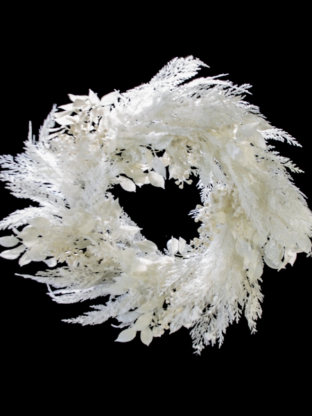 Picture of 30" FLOCKED CEDAR BERRY WREATH
